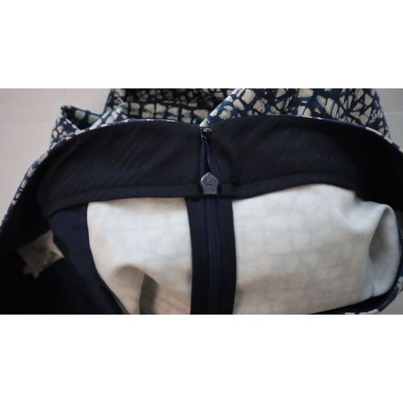 Tory Burch 11152205 Women's Sz L Blue Tribal Print Ponte Ankle Pants $250 - Picture 8 of 13